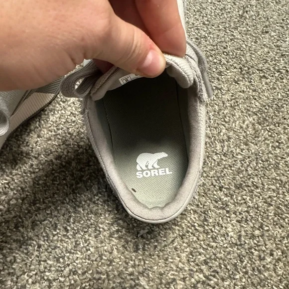 SOLD- Sz 8 NWOT Out N About Women’s sneaker Sorel waterproof - Picture 4 of 9